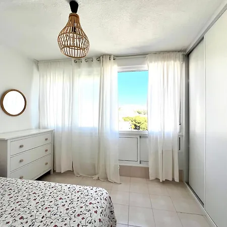 En Carihuela Con Vistas Y Plaza De Garaje, Nucleo Cristal