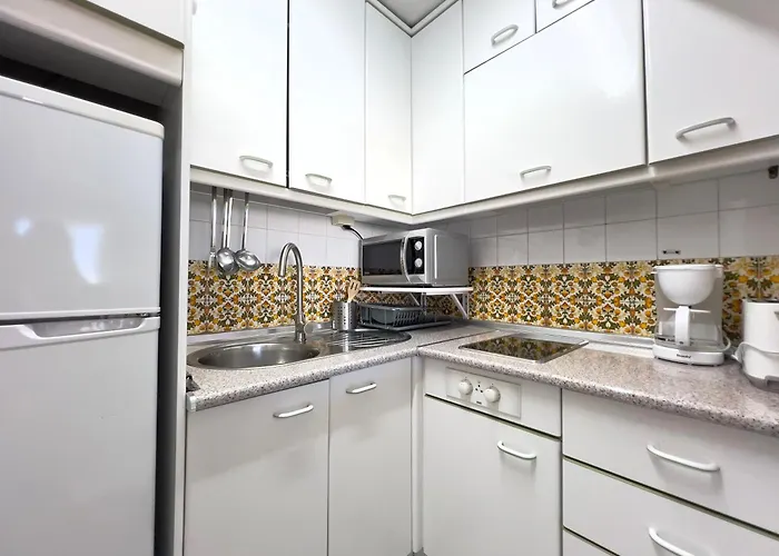 Appartement En Carihuela Con Vistas Y Plaza De Garaje, Nucleo Cristal Torremolinos