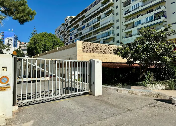 Appartement En Carihuela Con Vistas Y Plaza De Garaje, Nucleo Cristal *