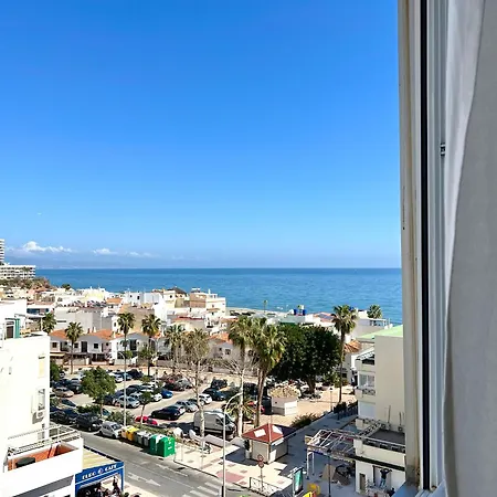 En Carihuela Con Vistas Y Plaza De Garaje, Nucleo Cristal Torremolinos