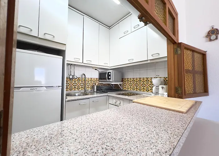 Apartment En Carihuela Con Vistas Y Plaza De Garaje, Nucleo Cristal