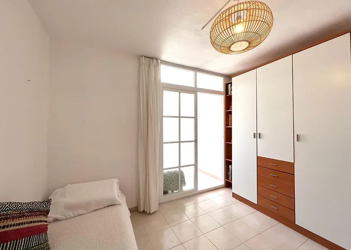 En Carihuela Con Vistas Y Plaza De Garaje, Nucleo Cristal Torremolinos