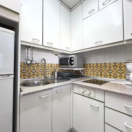 Apartamento En Carihuela Con Vistas Y Plaza De Garaje, Nucleo Cristal Torremolinos