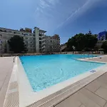 En Carihuela Con Vistas Y Plaza De Garaje, Nucleo Cristal